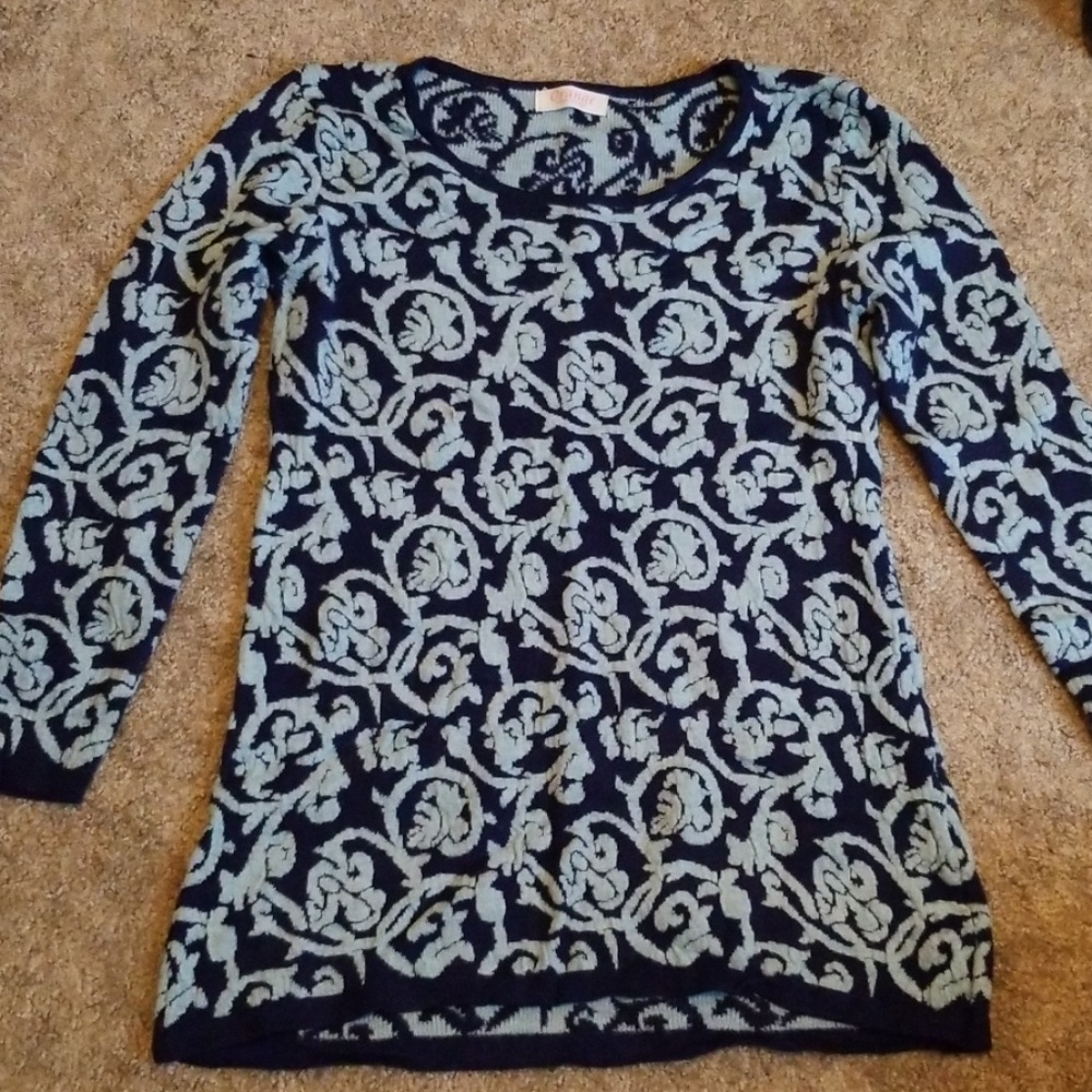Women's sweater
